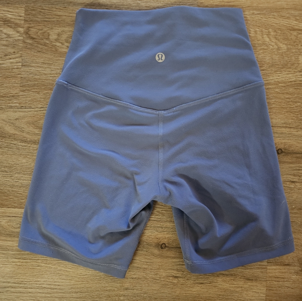 Lululemon align 6" bike shorts - Picture 2 of 2
